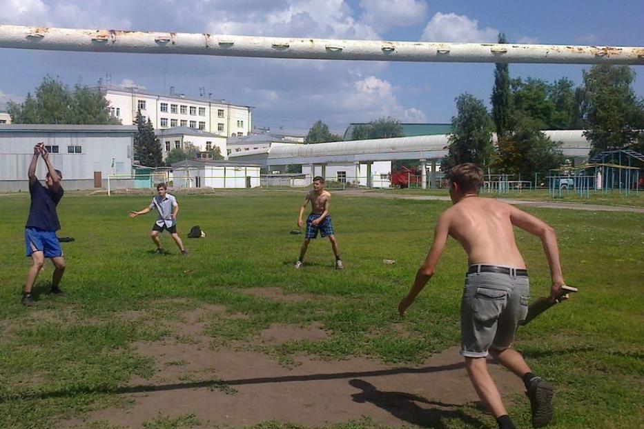 Деревенская игра на городских площадках