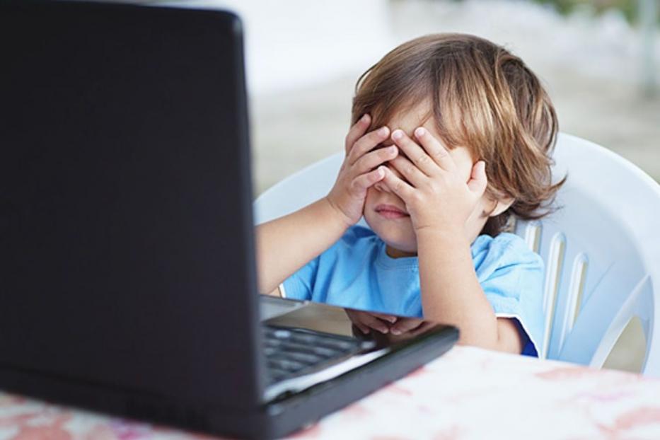 Как защитить ребенка от угроз в интернете?