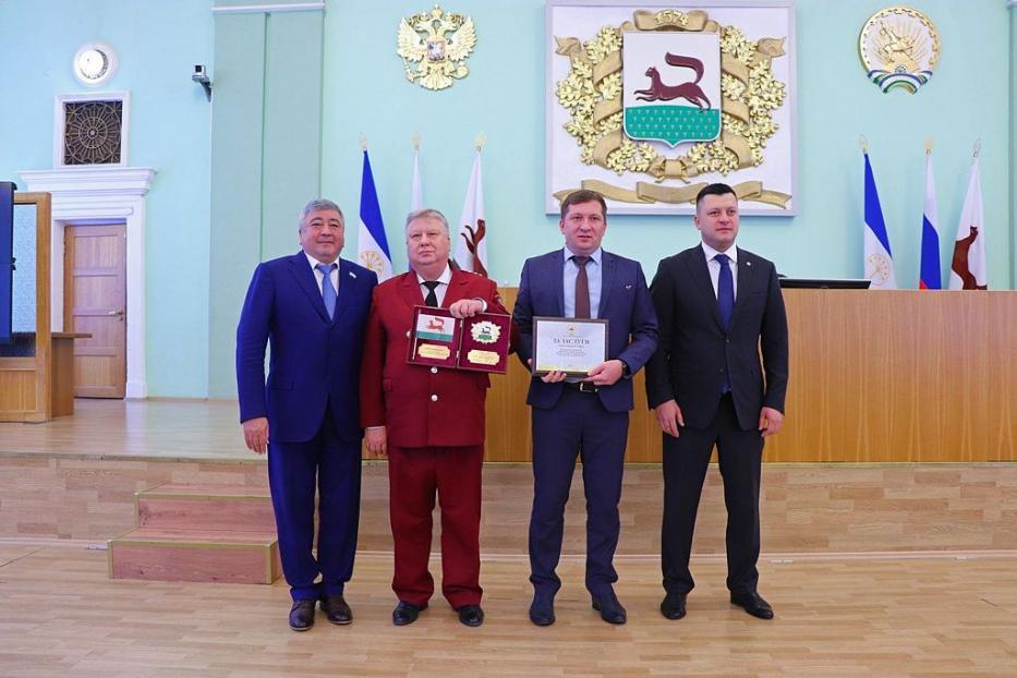 Марат Васимов и Ратмир Мавлиев вручили Почётные знаки города