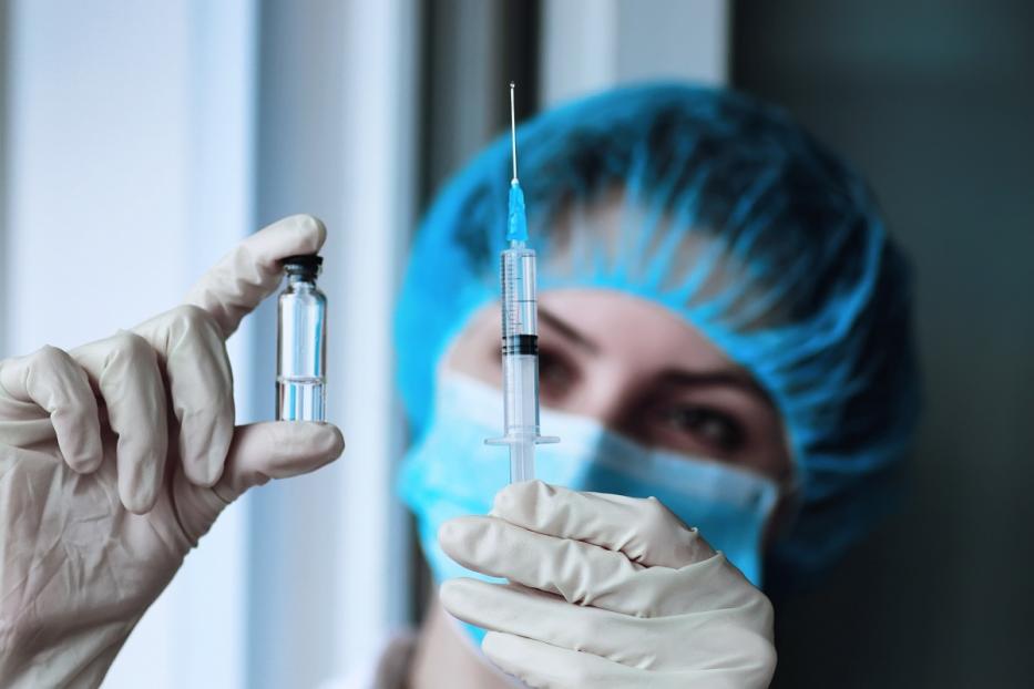 На базе поликлиники № 8 г. Уфы проводится вакцинация взрослого населения против COVID-19