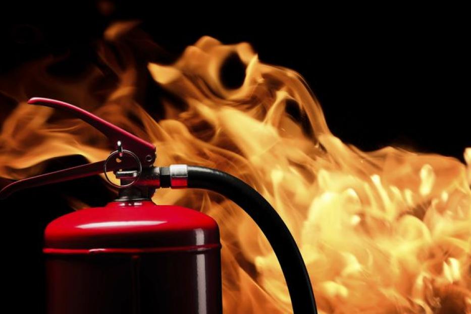 Соблюдайте правила пожарной безопасности при эксплуатации электроприборов