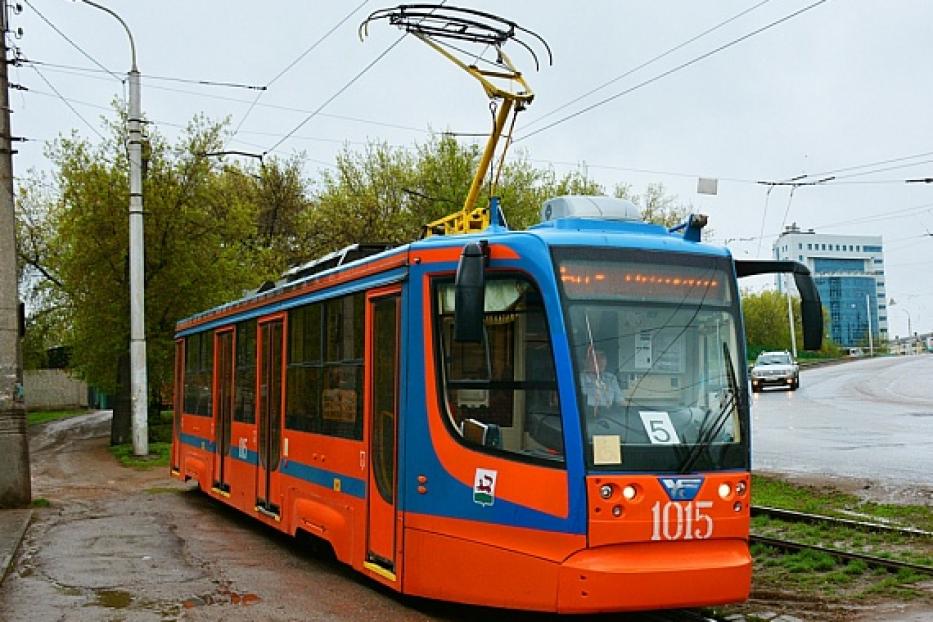 В Уфе на улице Зорге произошел обрыв контактной трамвайной сети