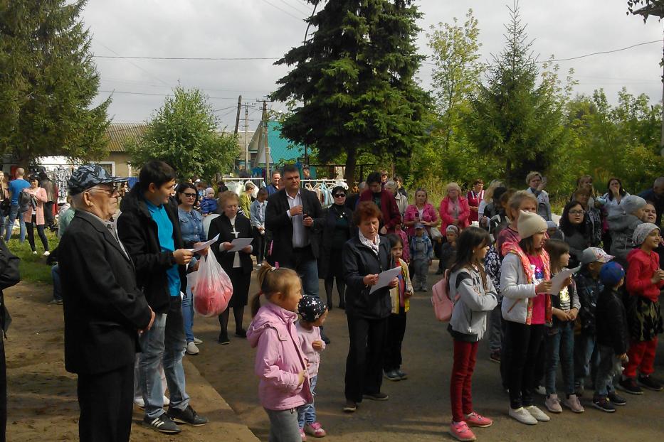 Сегодня в поселке Максимовка Калининского района состоялось ежегодное праздничное мероприятие, посвященное Дню Максимовки