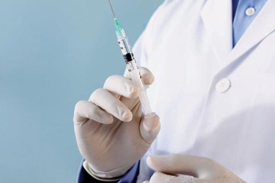 Уфимцы могут сделать прививку от коронавируса в поликлинике 
