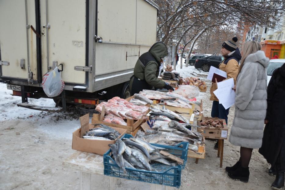 В Кировском районе с начала года составлено 836 протоколов за торговлю в неустановленных местах