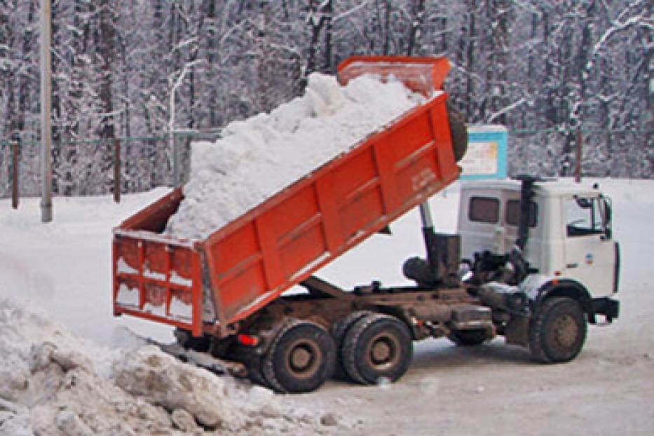С начала зимы с уфимских улиц вывезен миллион кубометров снега 