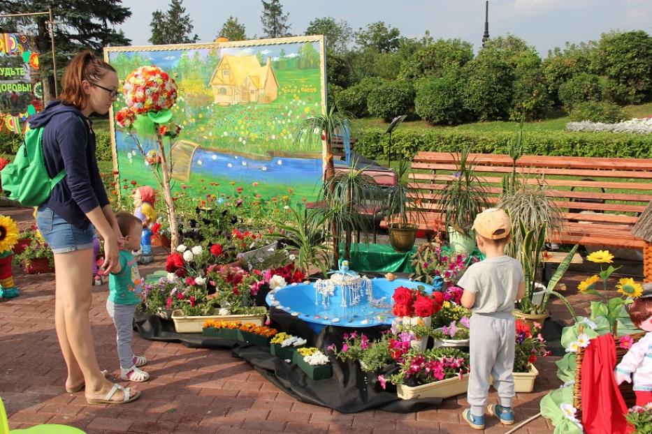 В Калининском районе построят цветочный городок