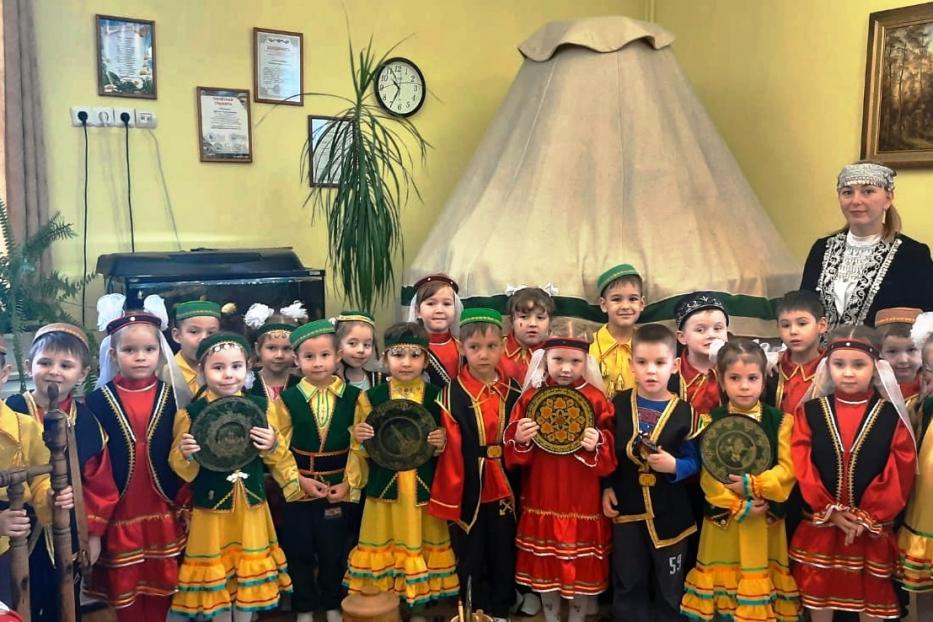 14 декабря в детских садах Калининского района провели праздник «День башкирского языка»
