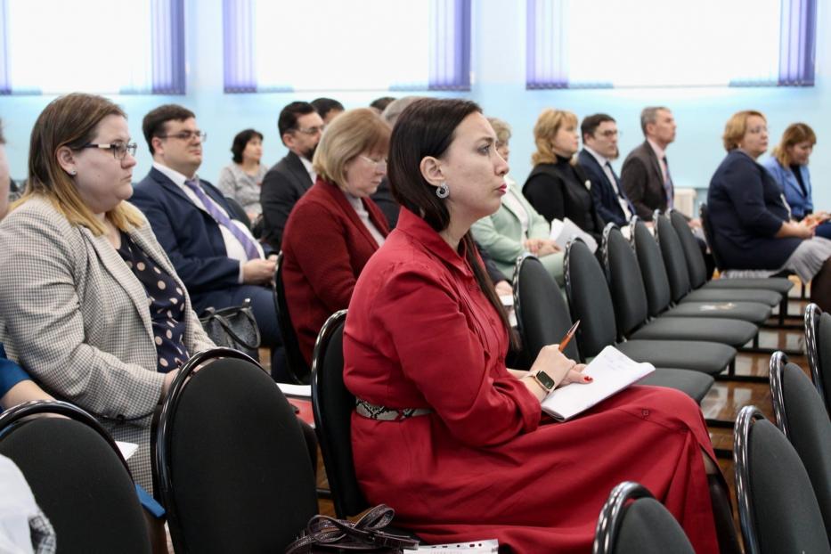 В Калининском районе обсудили перспективы образовательного процесса 