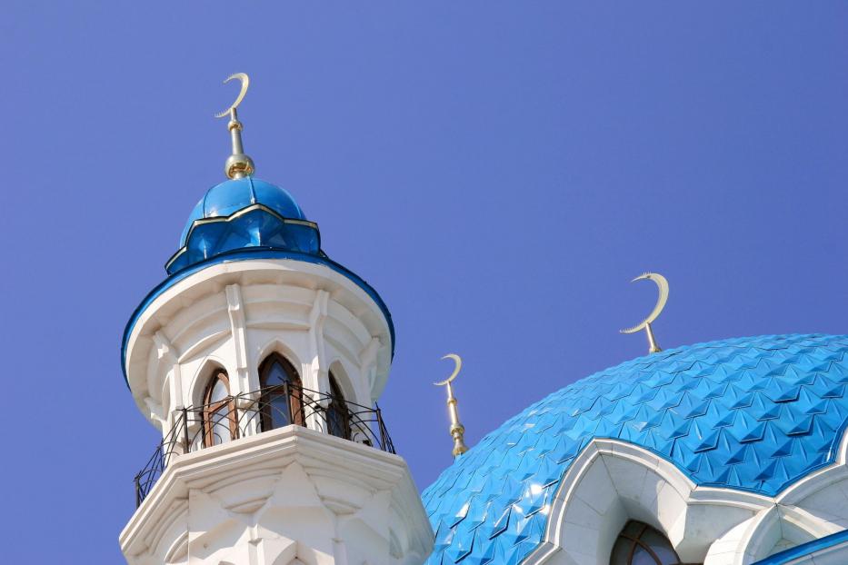 В мечетях Калининского района пройдут праздничные богослужения по случаю Ураза Байрам 