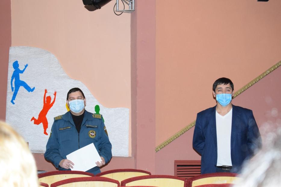 В Башкирском государственном театре кукол состоялся противопожарный инструктаж