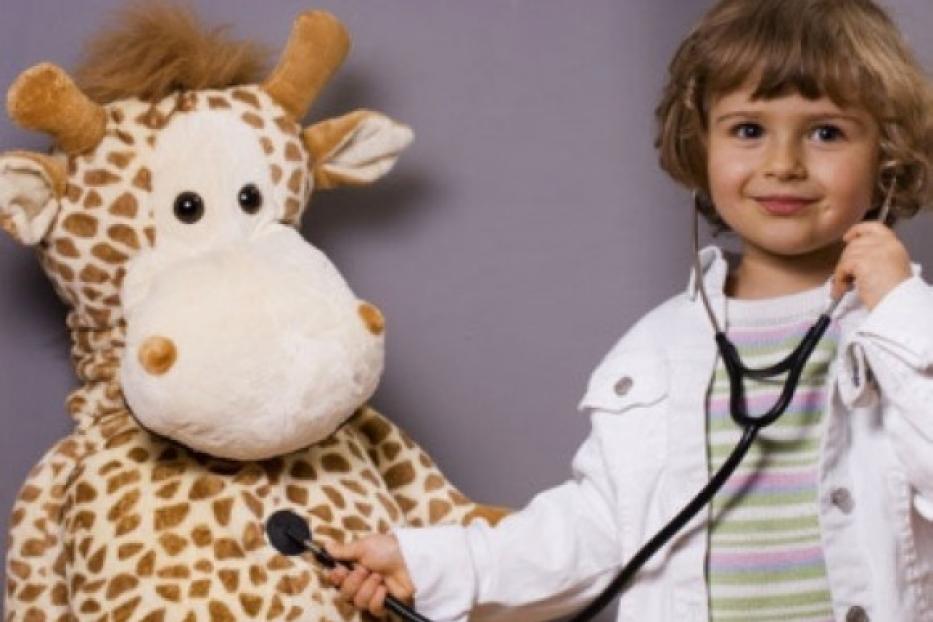 Детские врачи проводят осмотры и встречи с населением 
