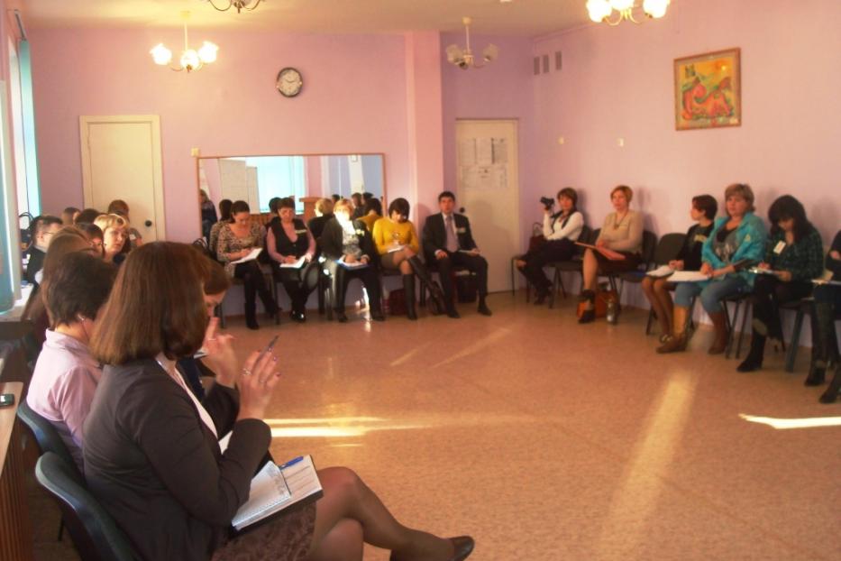 В центре "Саторис" завершился семинар "Работа с неблагополучными семьями"