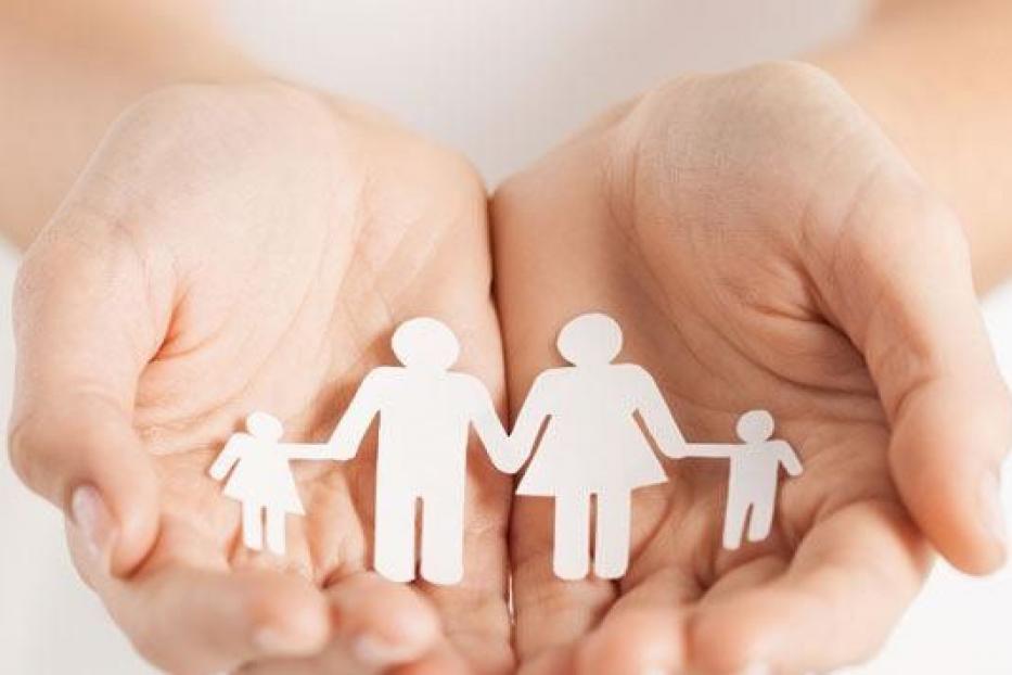 При предоставлении мер социальной поддержки семьям с детьми особое внимание уделяется многодетным малоимущим семьям