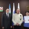 Участнику ликвидации Чернобыльской АЭС вручили сертификат на улучшение жилищных условий
