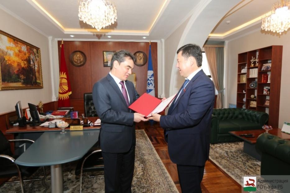 Ирек Ялалов награжден Почетной грамотой Бишкекского городcкого кенеша