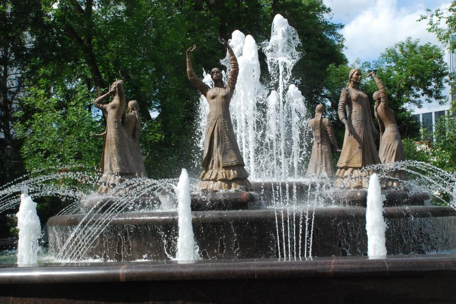 Любимые места уфимцев: фонтан Семь девушек