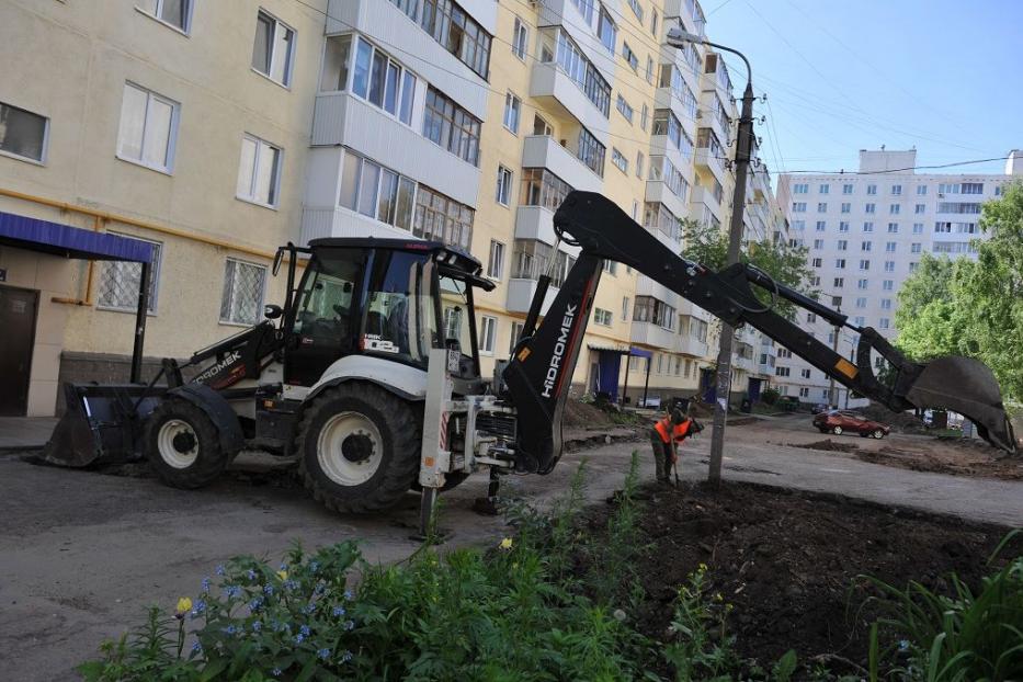 В Октябрьском районе продолжается реализация программы "Формирование современной городской среды" 