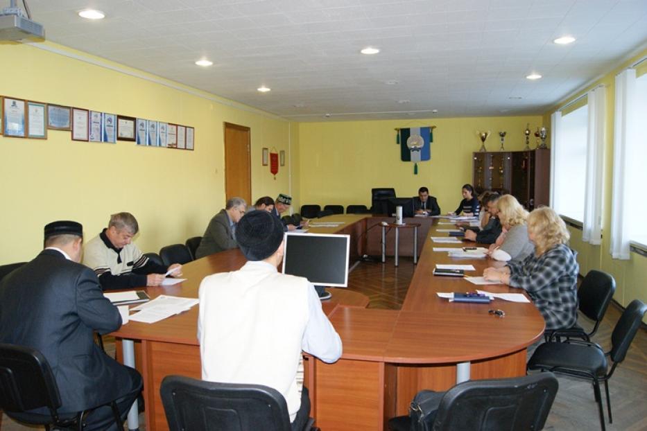 В Калининском районе состоялось заседание комиссии по вопросам государственно-конфессиональных отношений