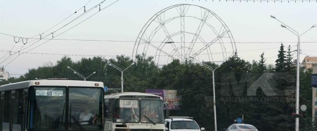 Над парком Гафури вознеслось чертово колесо