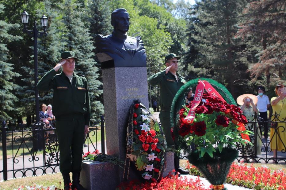 В день рождения дважды Героя Советского Союза Мусы Гареева в парке Победы пройдёт торжественная церемония