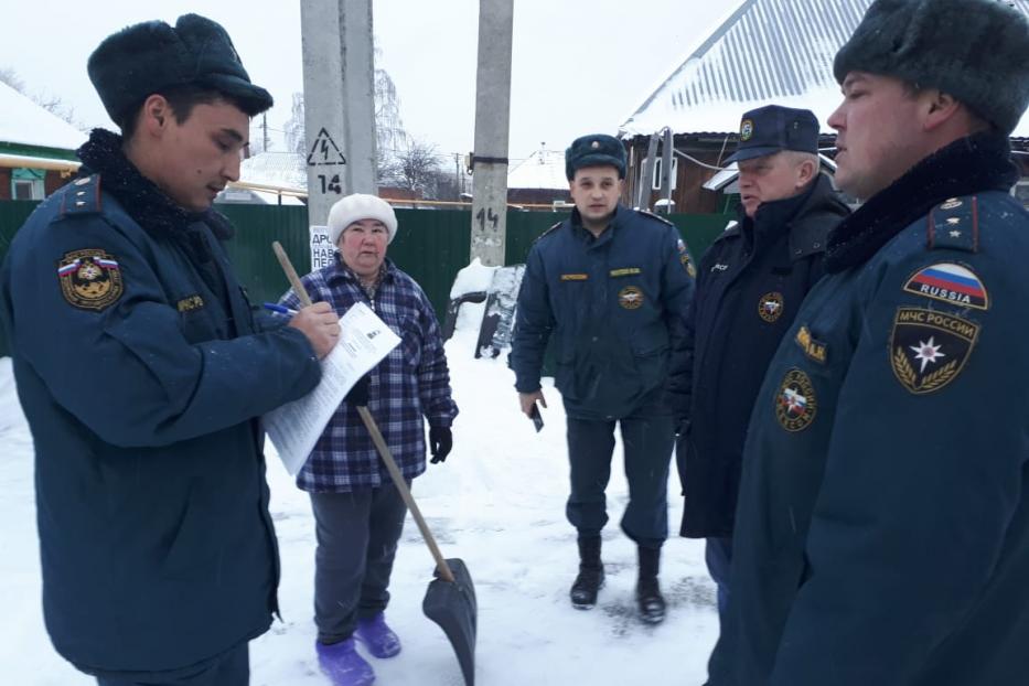 Противопожарные рейды: жителям Демского района провели инструктажи 