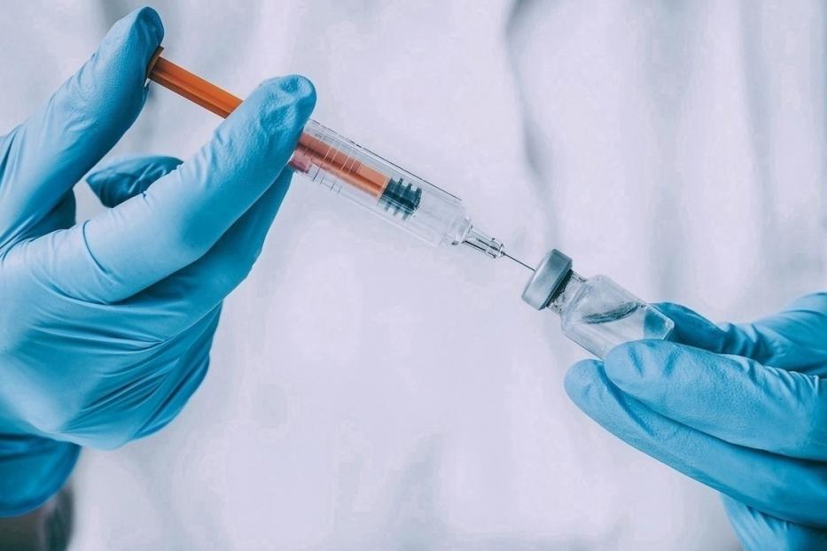 В Демском районе продолжается вакцинация жителей