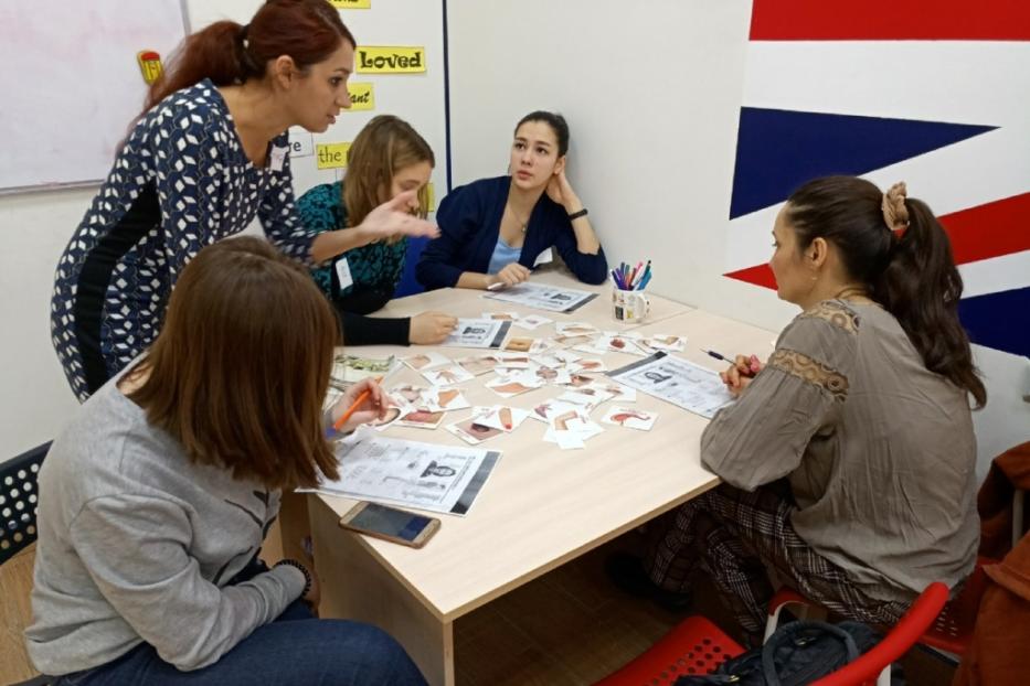 Волонтёры Международных детских игр проходят обучение по иностранному языку