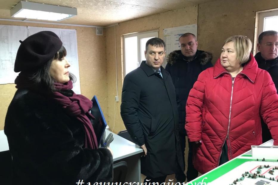 Олег Котов посетил Центр спортивной подготовки по улице Камышлинской