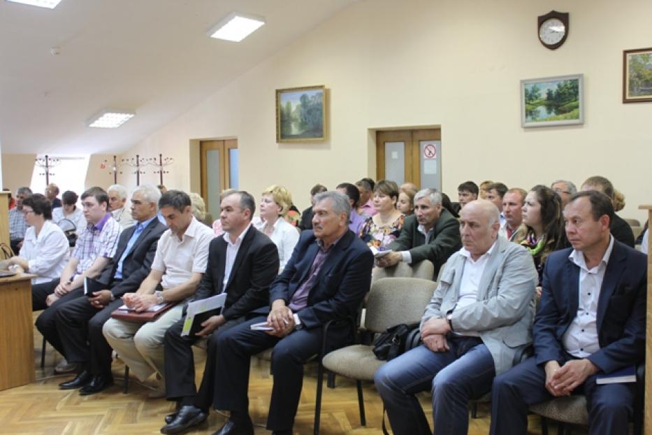 В Администрации Октябрьского района состоялось рабочее совещание по вопросу повышения тарифов на жилищно-коммунальные услуги в 2014 году