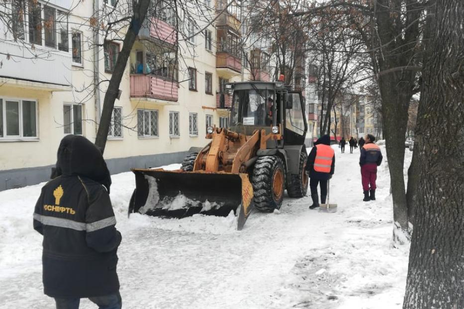 В Калининском районе проходит санитарная пятница 