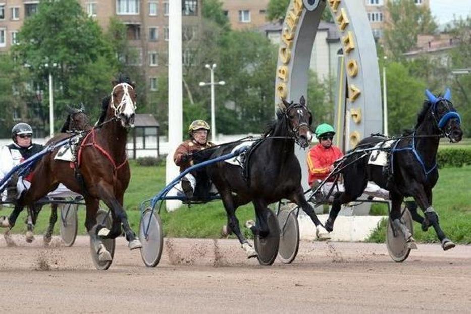 Группа наездников и жокеев из Уфы выступила на Казанском ипподроме