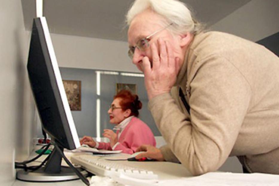 О продлении сбора заявлений на обучение компьютерной грамотности неработающих пенсионеров
