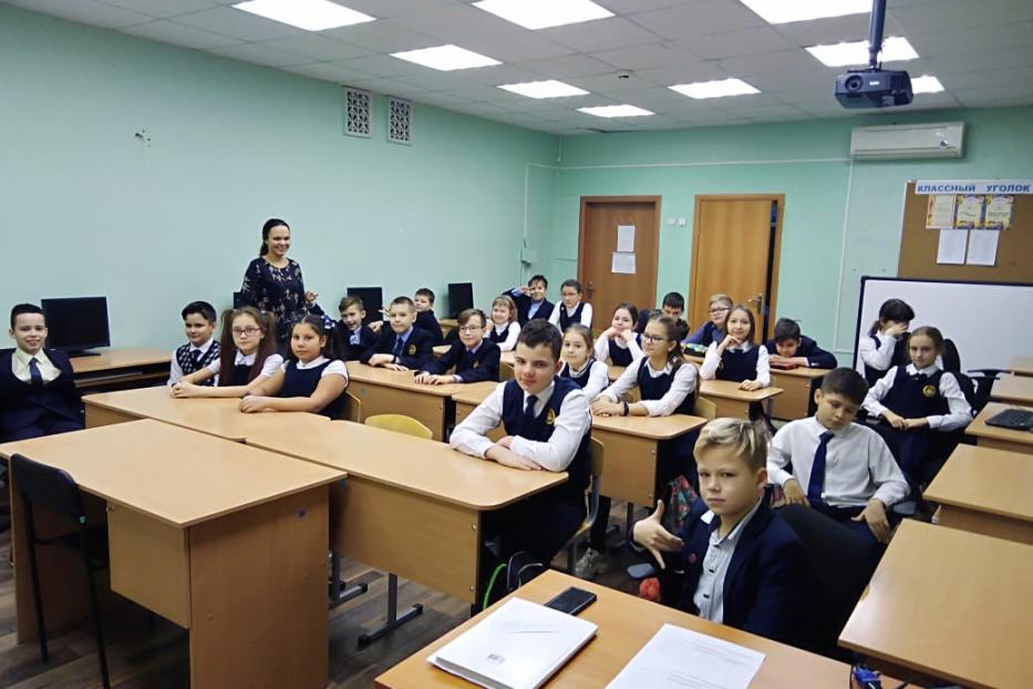 Завершились занятия для обучающихся 5 класса МБОУ «Гимназия №82» «Мы вместе!». 