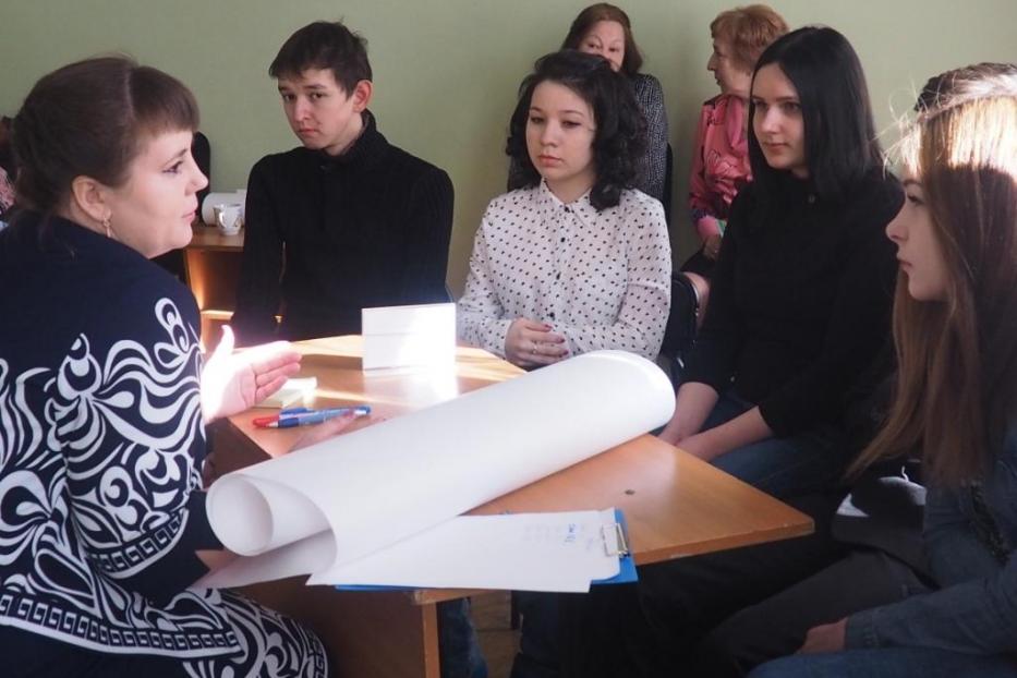 В центре "Журавушка" провели семинар «Буллинг в подростковой среде: причины, пути минимизации». 