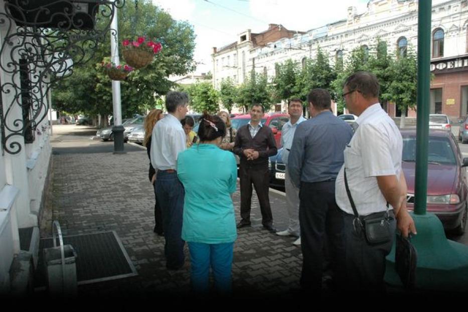 В Кировском районе столицы проходят выездные совещания по благоустройству территории
