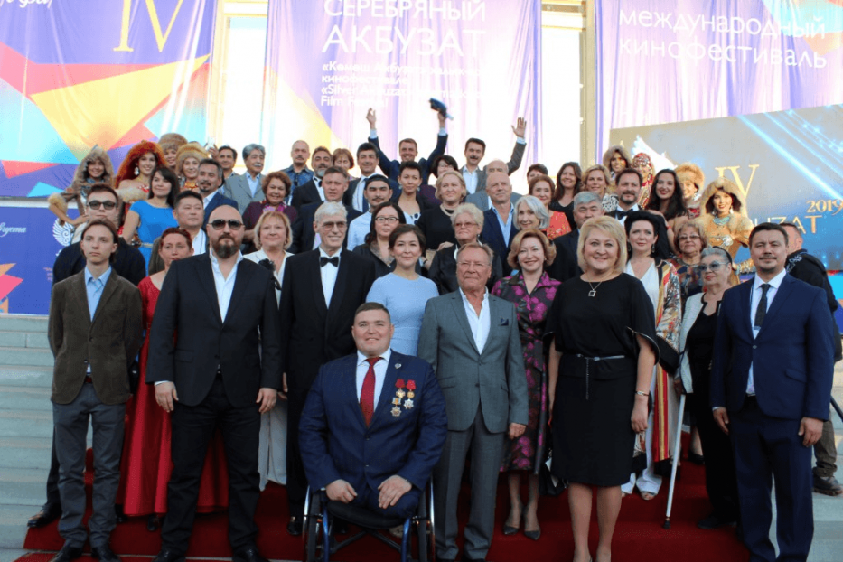В Уфе состоялось торжественное открытие IV Международного кинофестиваля «Серебряный Акбузат»