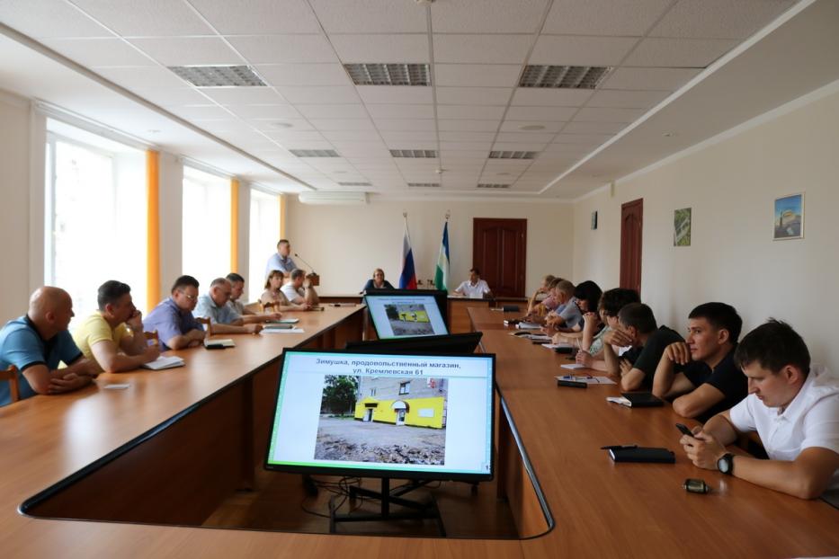 Состоялось очередное совещание по благоустройству фасадов и прилегающих территорий в Орджоникидзевском районе