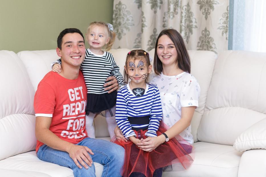 Семья Гариповых стала победителем городского конкурса «Молодая семья-2018»!