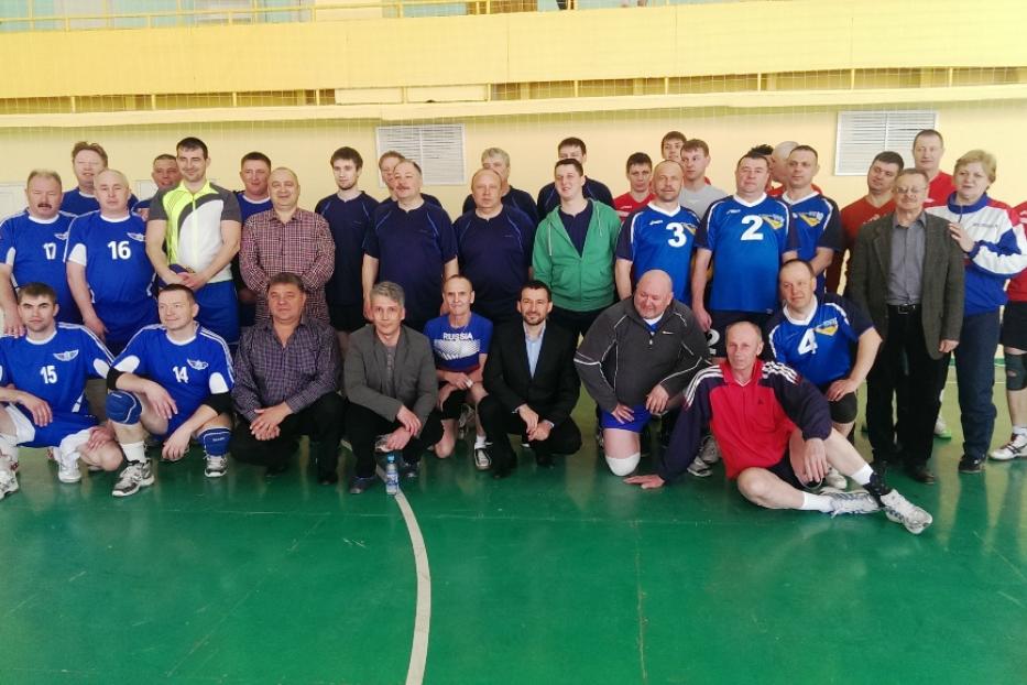 В столице проходит волейбольный турнир среди работников предприятий электротранспорта