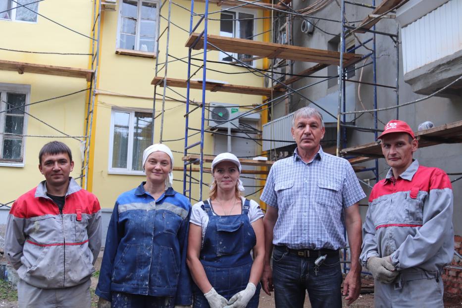 В Калининском районе проводят капитальный ремонт многоквартирных домов